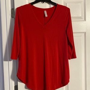Zenana red v neck, 3/4 sleeve tunic. Never worn